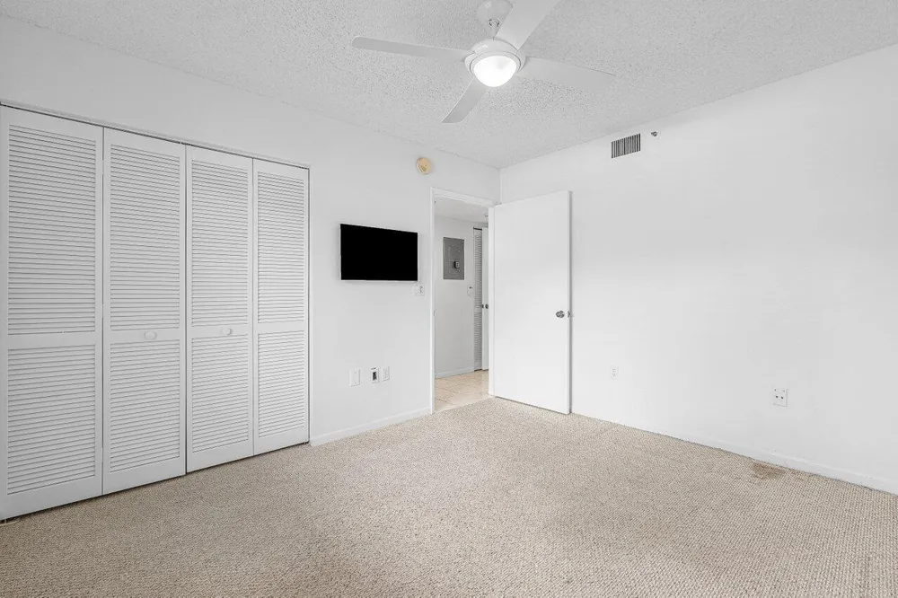 6112 Huntwick Terrace #102 Delray Beach, FL 33484
