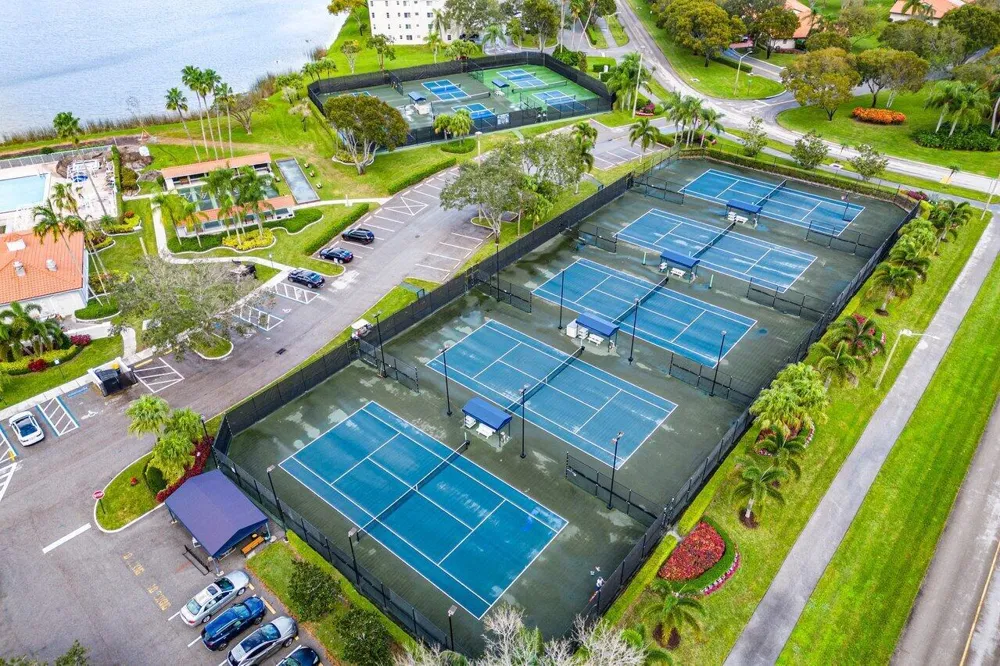 6112 Huntwick Terrace #102 Delray Beach, FL 33484