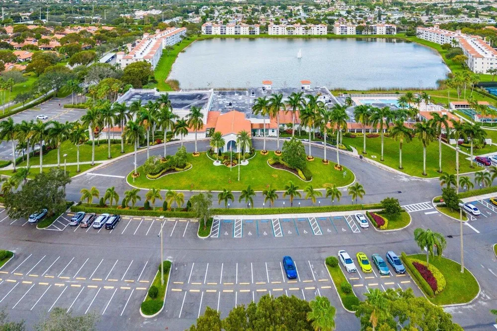 6112 Huntwick Terrace #102 Delray Beach, FL 33484