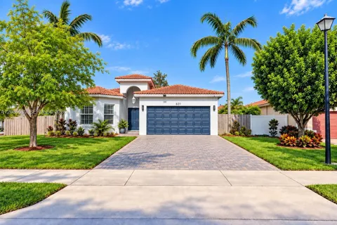 601 NW 19th Ave