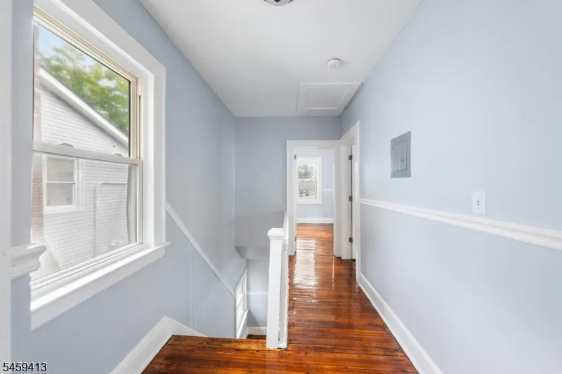 125 Pine Grove Ter Newark City, NJ 07106