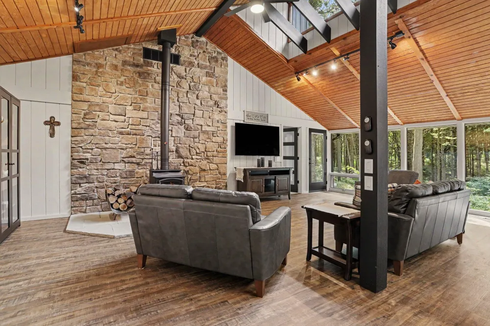 8701 W F AVENUE Kalamazoo, MI 49009