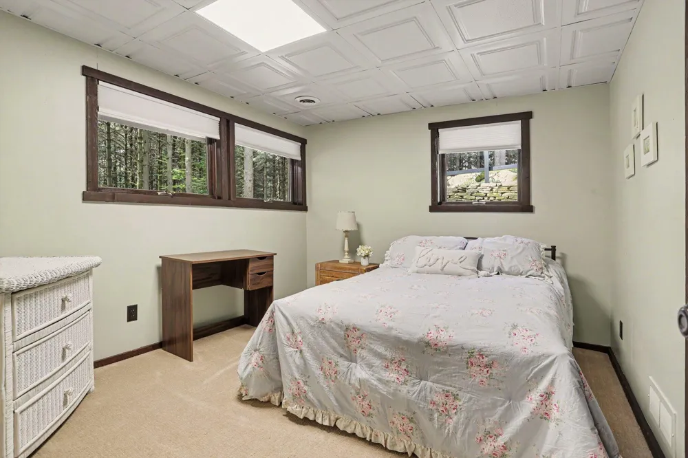 8701 W F AVENUE Kalamazoo, MI 49009