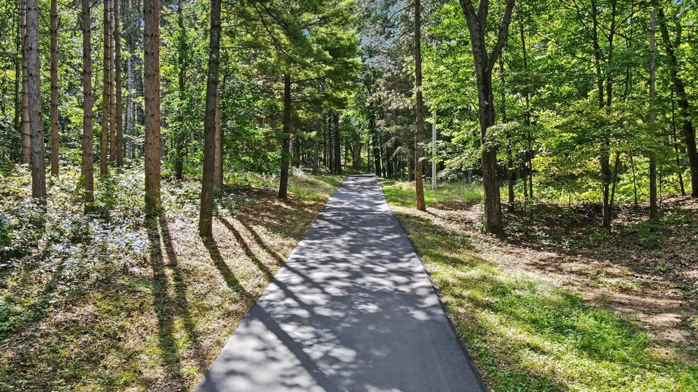 8701 W F AVENUE Kalamazoo, MI 49009