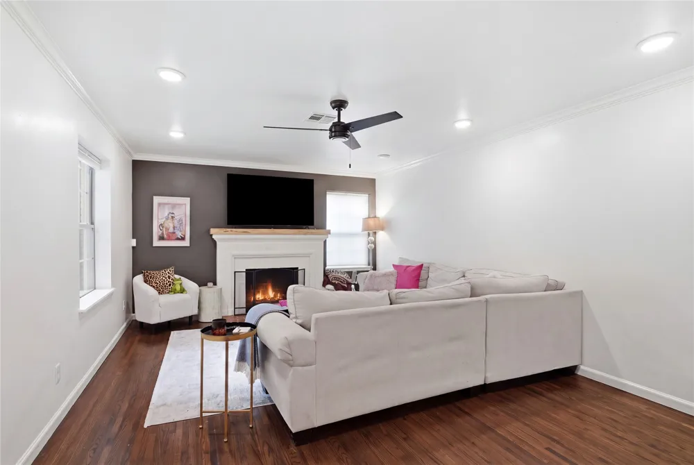 2834 E 21st Place Tulsa, OK 74114
