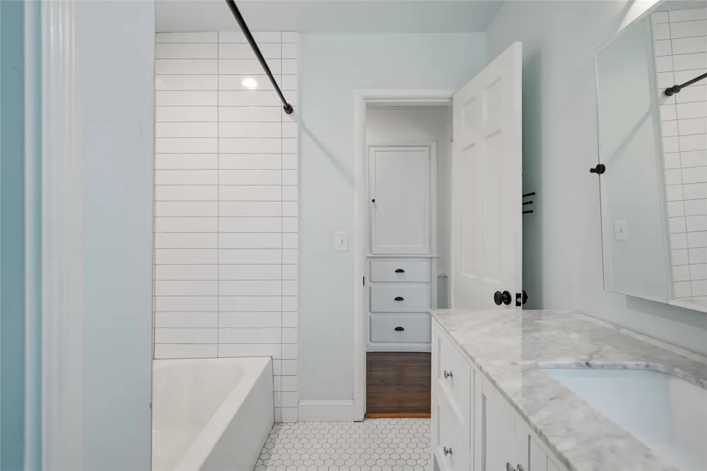 2834 E 21st Place Tulsa, OK 74114