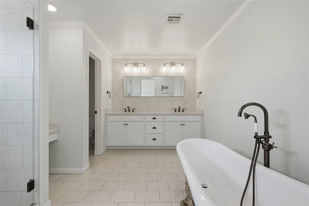 2834 E 21st Place Tulsa, OK 74114