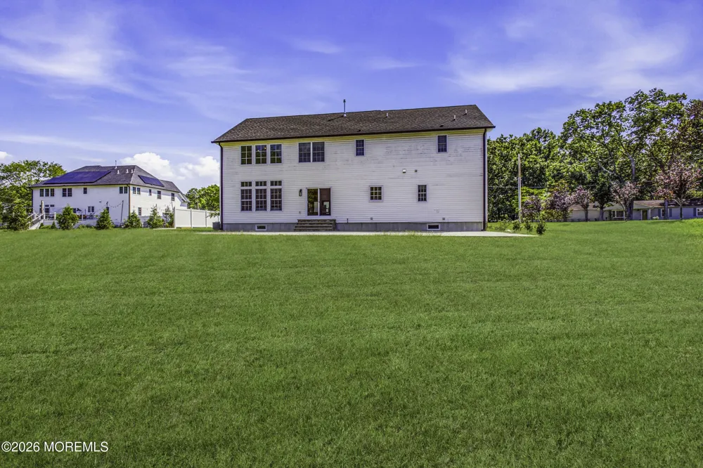 756 Dorathys Lane Jackson, NJ 08527