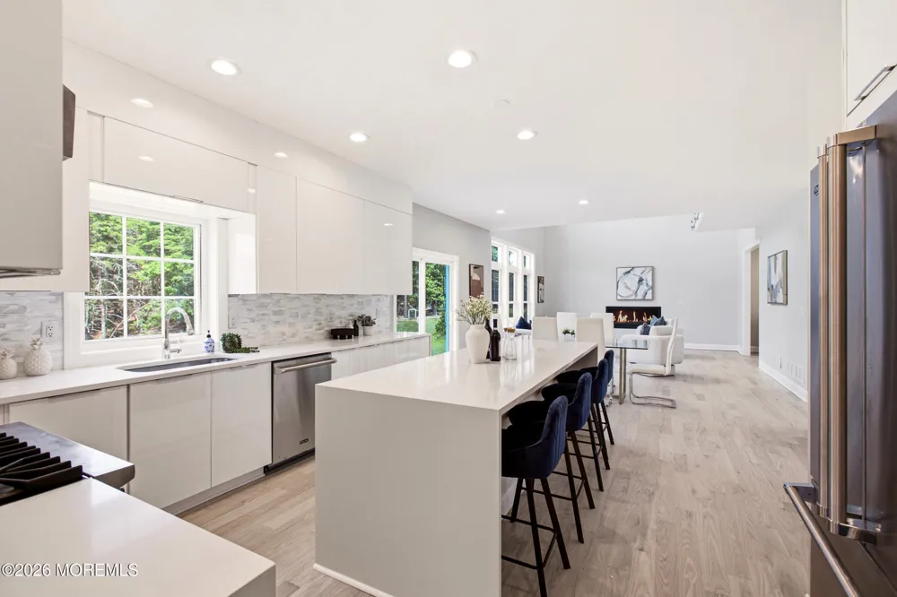 756 Dorathys Lane Jackson, NJ 08527