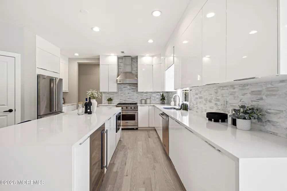 756 Dorathys Lane Jackson, NJ 08527