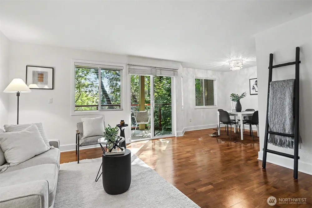 11052 NE 33rd Place #A4 Bellevue, WA 98004