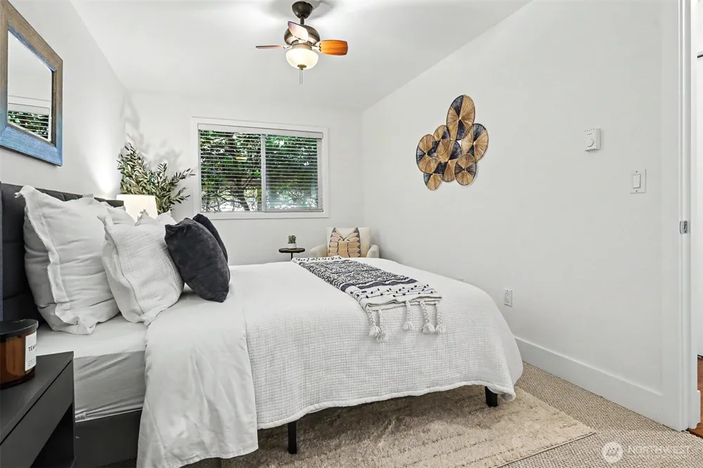 11052 NE 33rd Place #A4 Bellevue, WA 98004