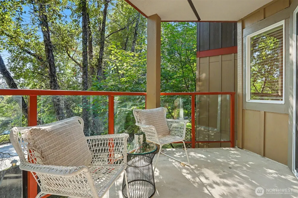 11052 NE 33rd Place #A4 Bellevue, WA 98004
