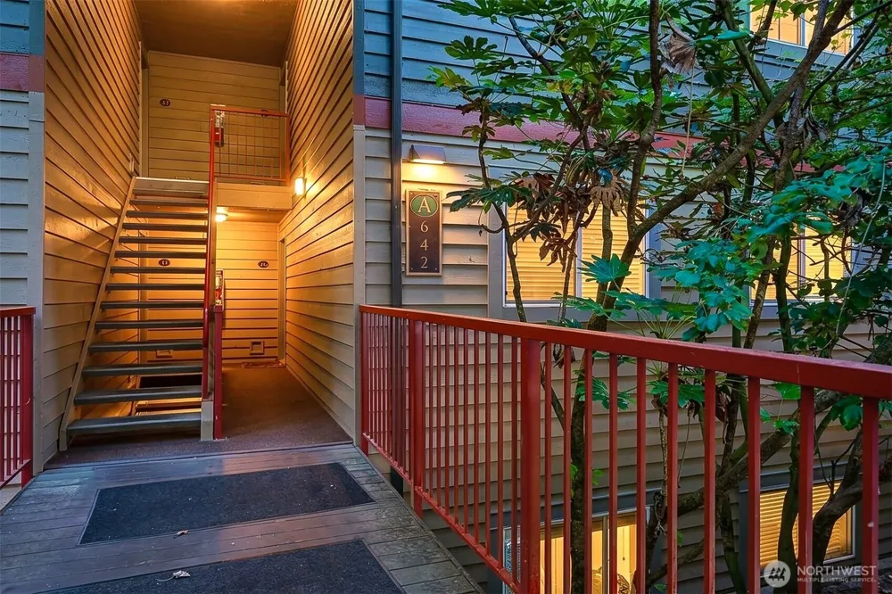 11052 NE 33rd Place #A4 Bellevue, WA 98004