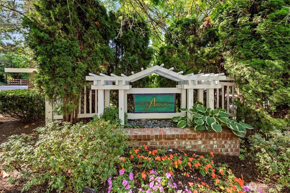 1805 134th Avenue SE #10 Bellevue, WA 98005