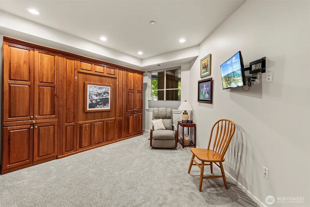 1805 134th Avenue SE #10 Bellevue, WA 98005