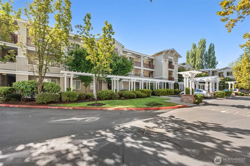 1805 134th Avenue SE #10 Bellevue, WA 98005