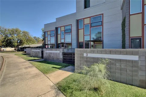 502 W 55th Street #3
