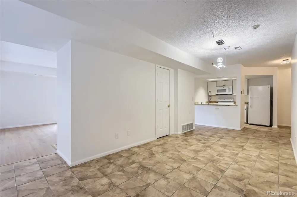 6475 S Dayton Street #102 Englewood, CO 80111
