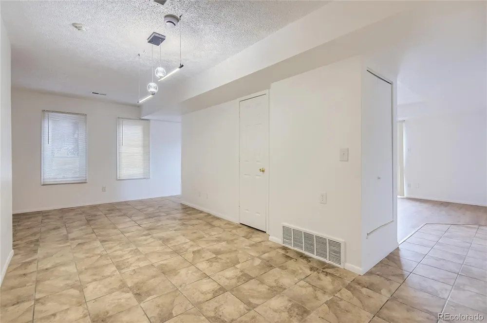 6475 S Dayton Street #102 Englewood, CO 80111