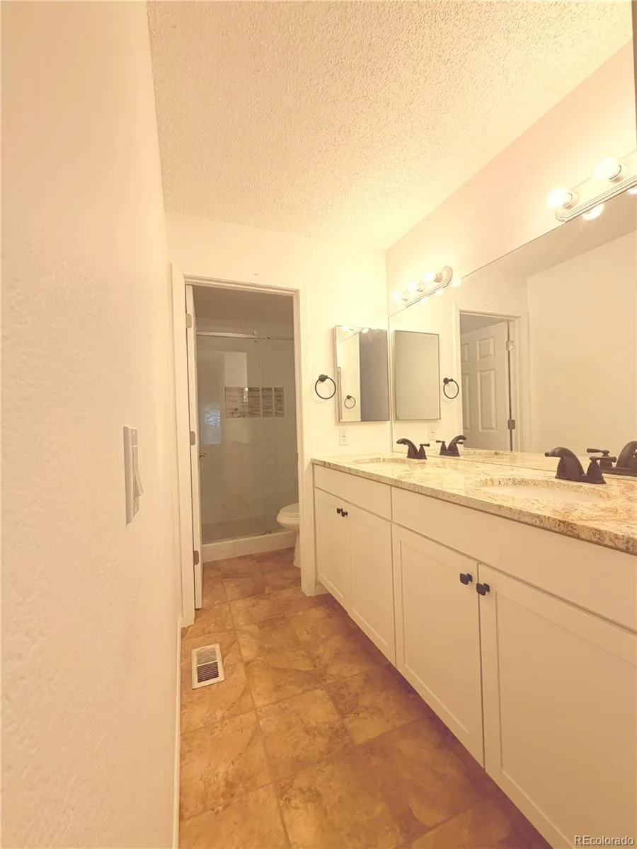 6475 S Dayton Street #102 Englewood, CO 80111