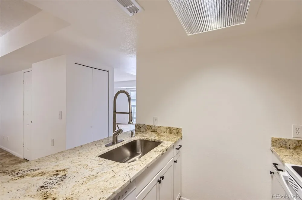 6475 S Dayton Street #102 Englewood, CO 80111