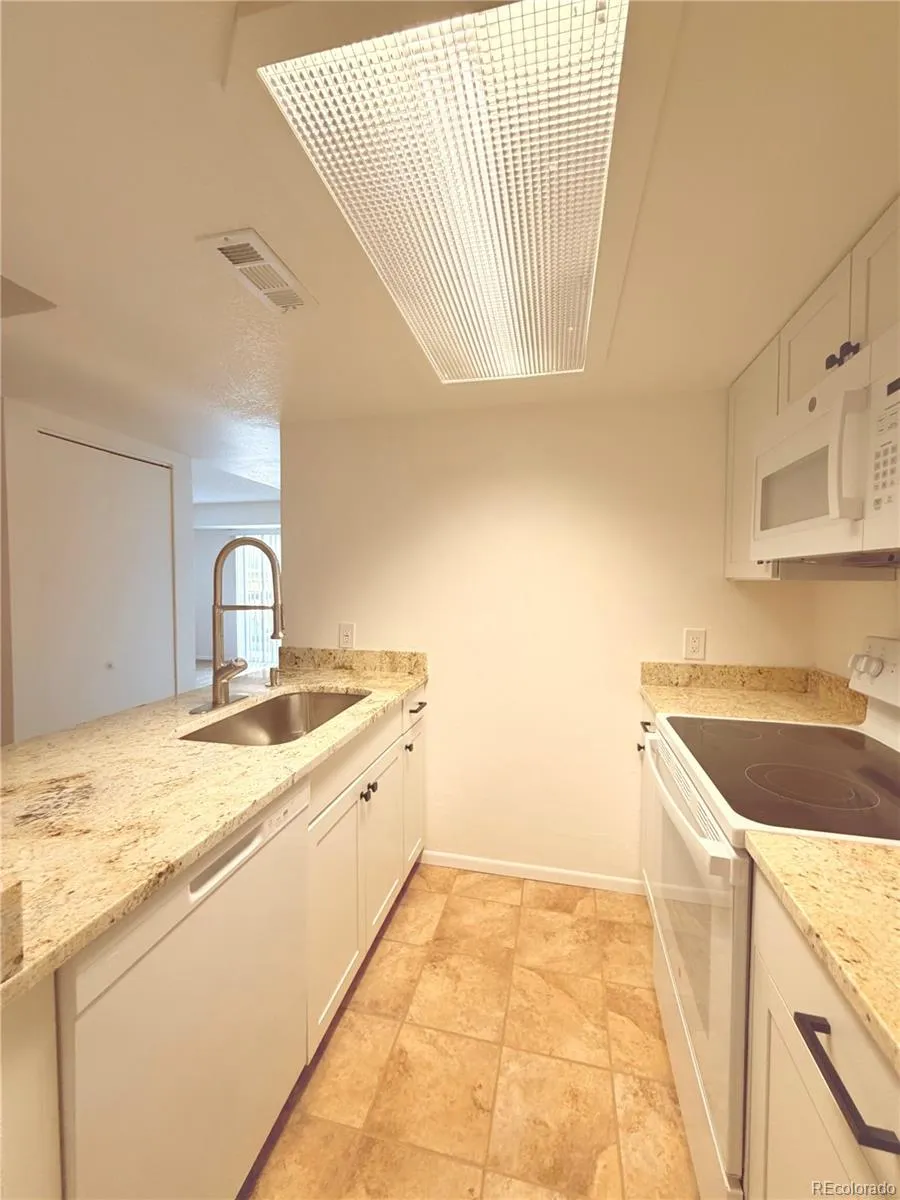 6475 S Dayton Street #102 Englewood, CO 80111