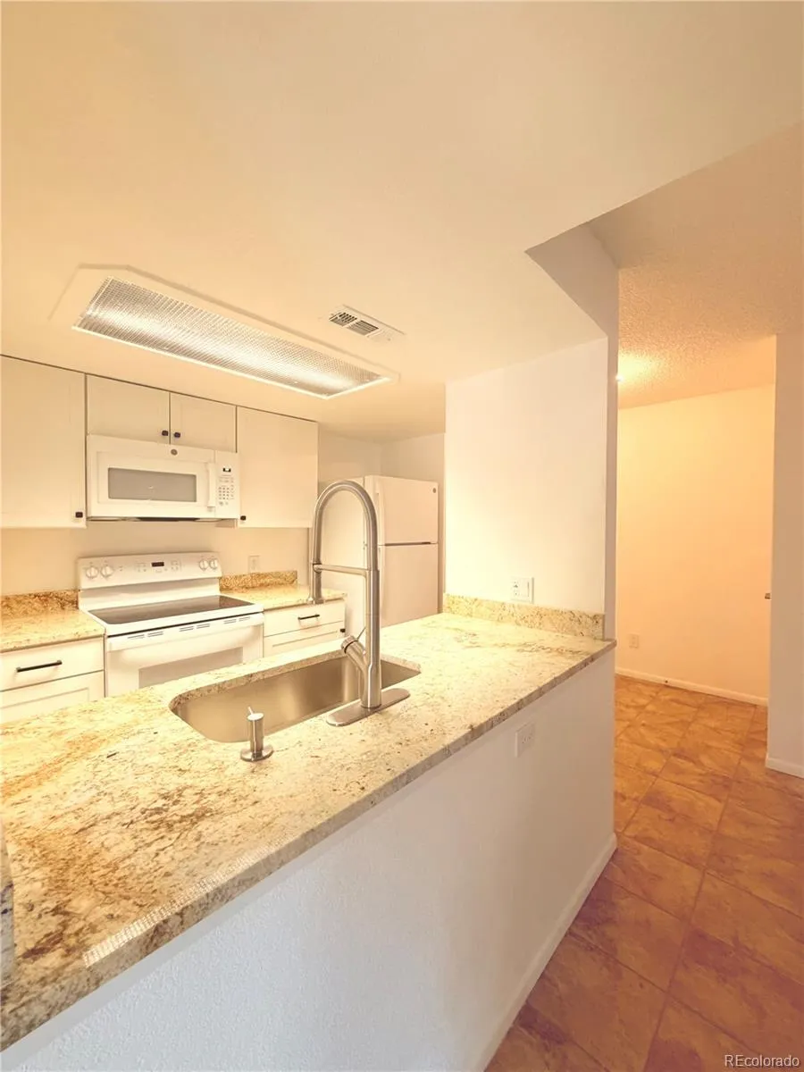 6475 S Dayton Street #102 Englewood, CO 80111