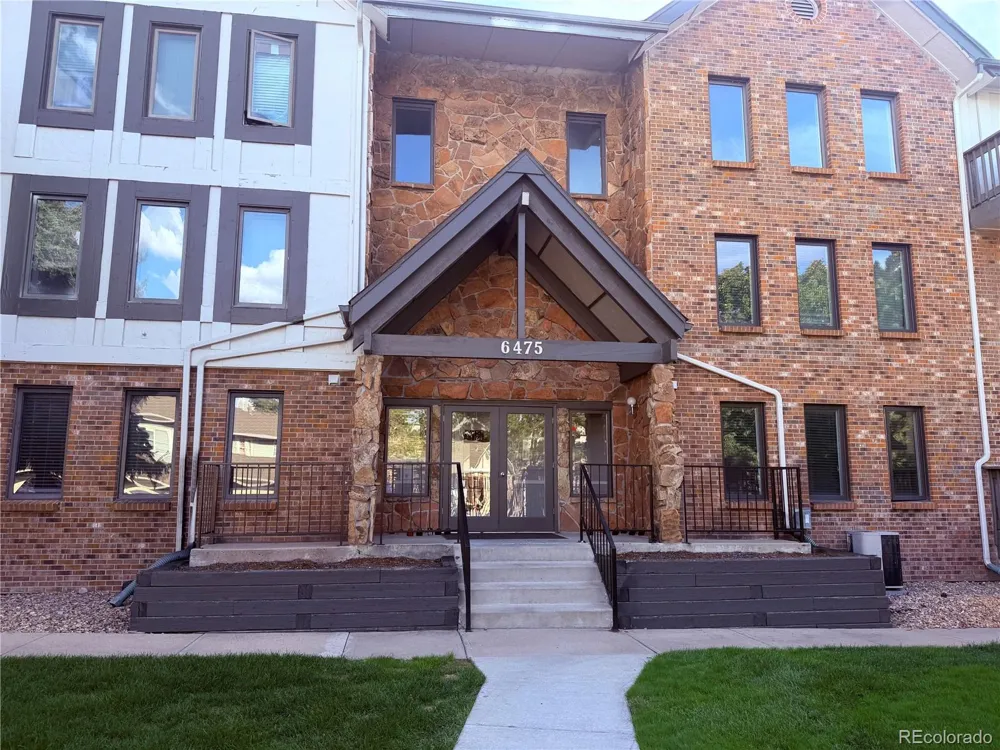 6475 S Dayton Street #102 Englewood, CO 80111