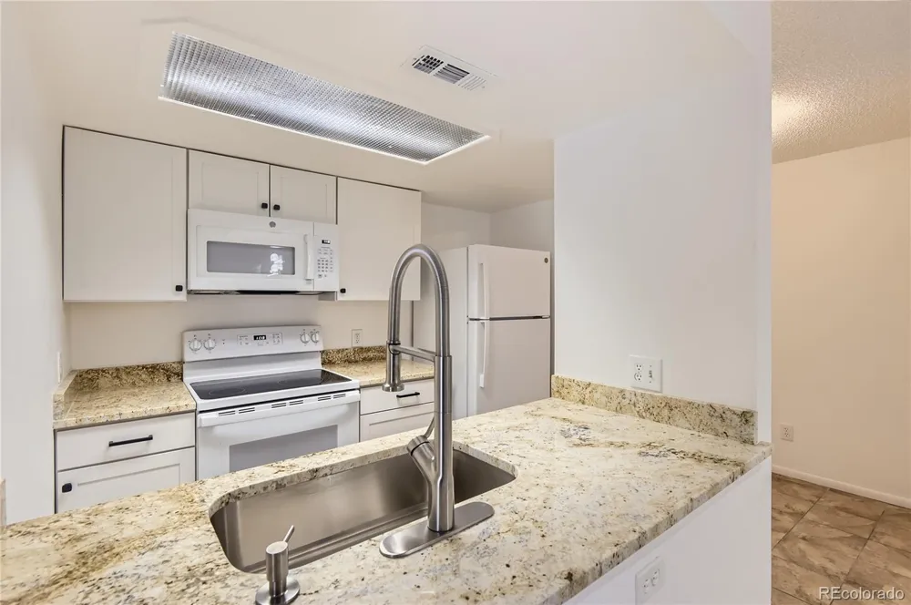 6475 S Dayton Street #102 Englewood, CO 80111