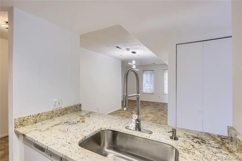 6475 S Dayton Street #102 Englewood, CO 80111