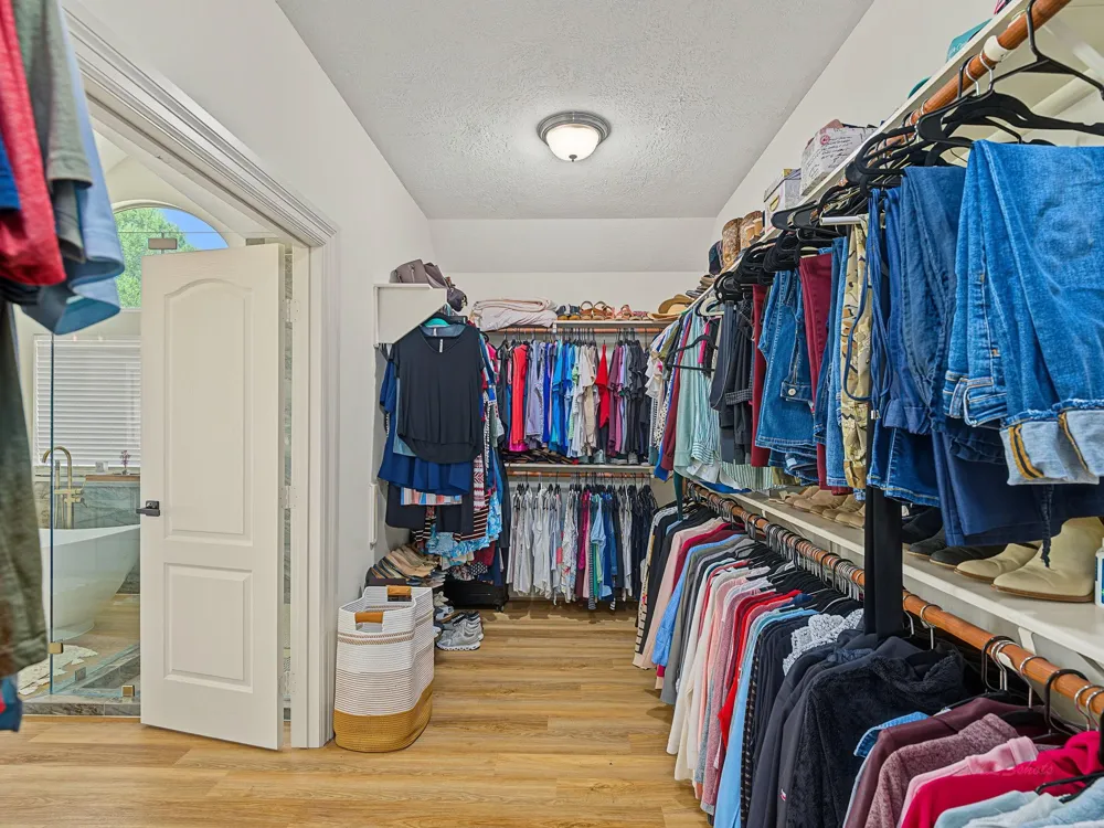 4002 Wentworth Drive Fulshear, TX 77441