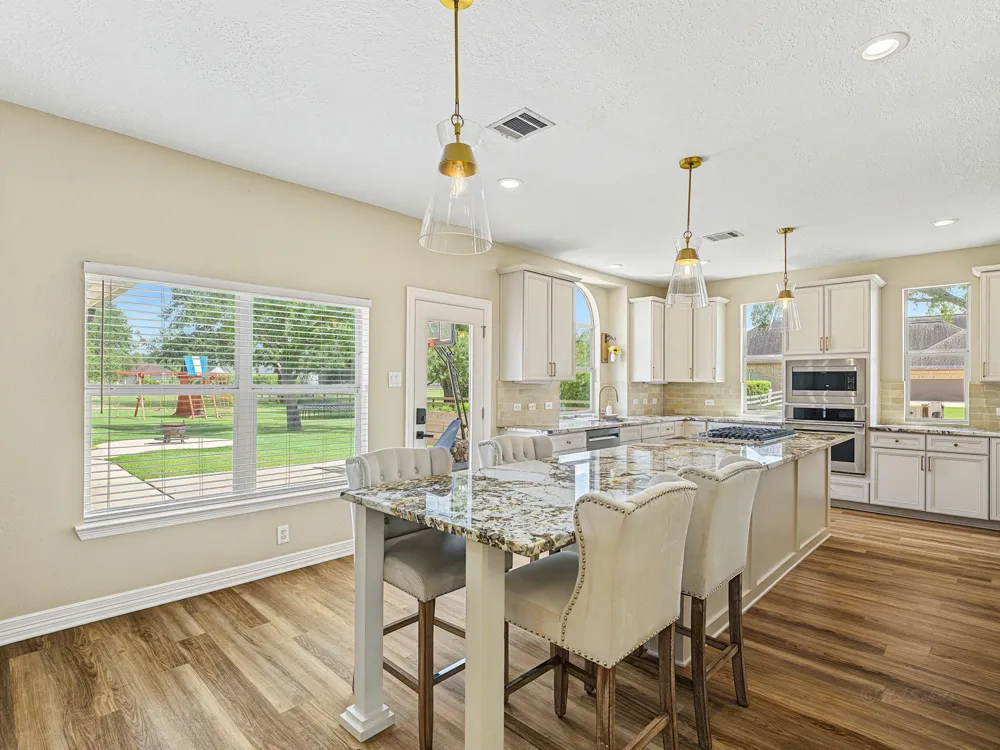4002 Wentworth Drive Fulshear, TX 77441