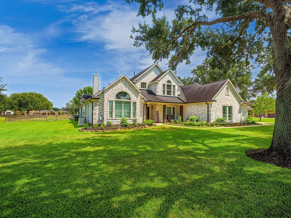 4002 Wentworth Drive Fulshear, TX 77441
