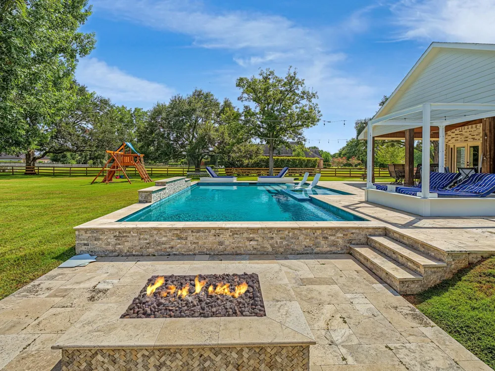 4002 Wentworth Drive Fulshear, TX 77441