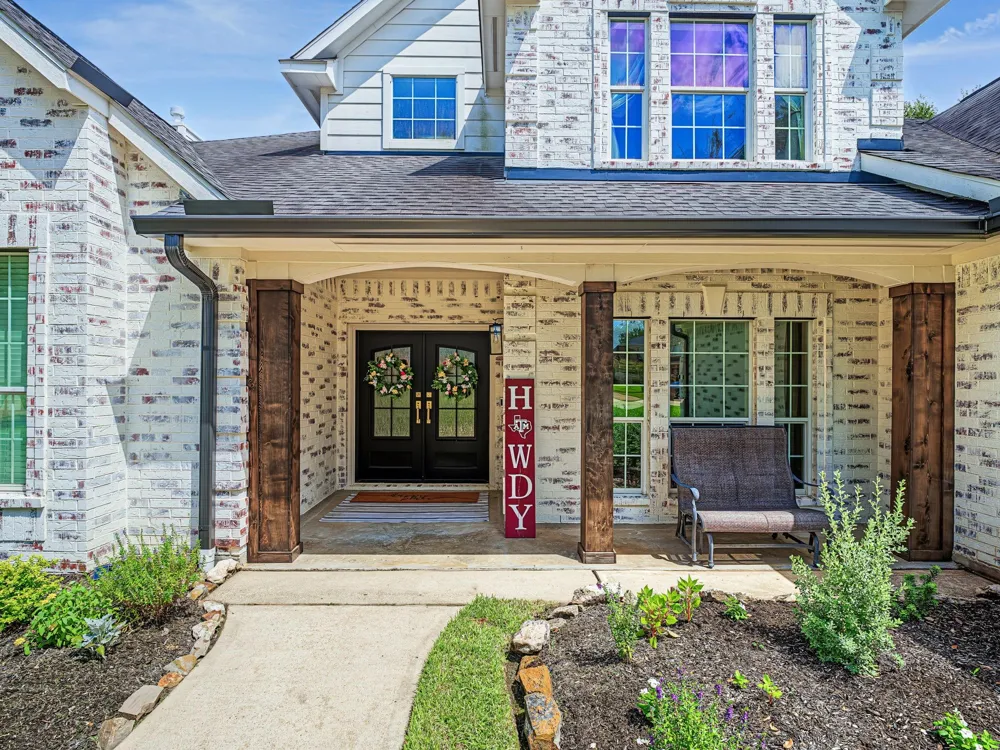 4002 Wentworth Drive Fulshear, TX 77441