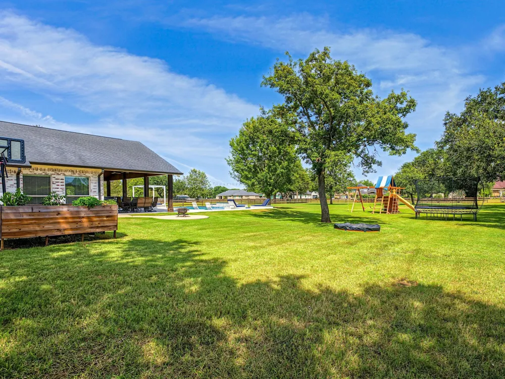 4002 Wentworth Drive Fulshear, TX 77441