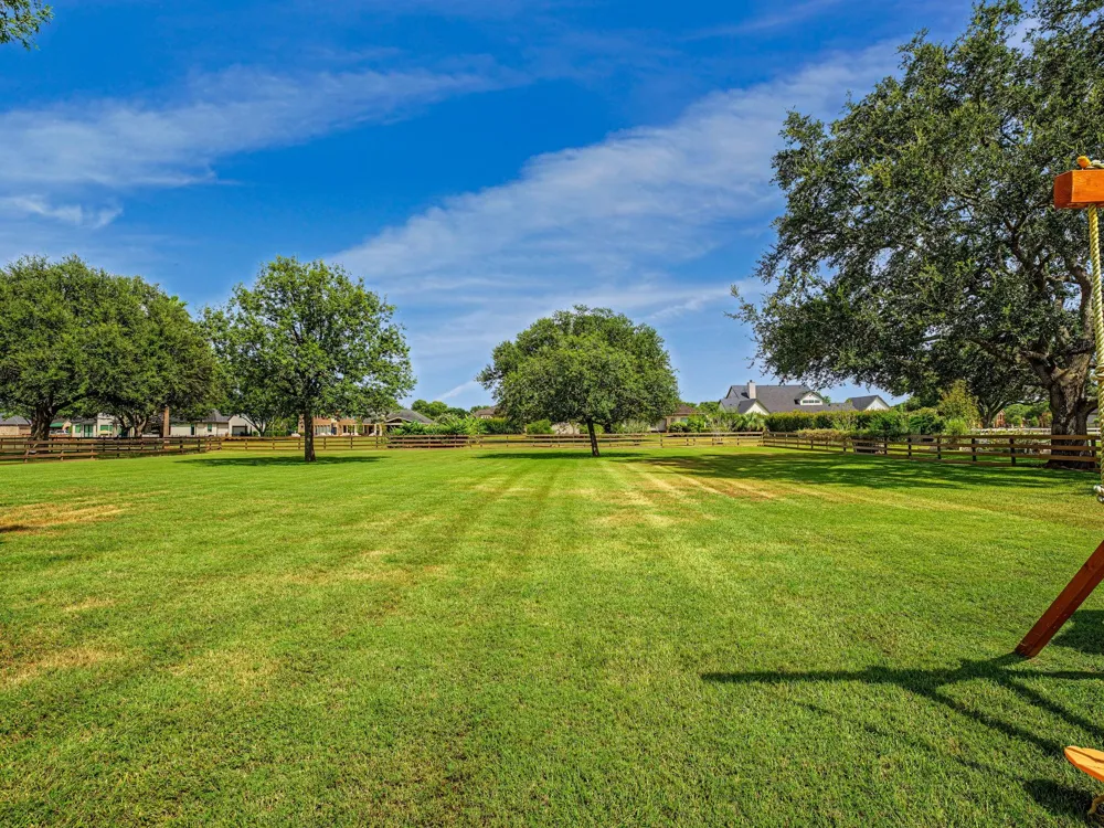 4002 Wentworth Drive Fulshear, TX 77441