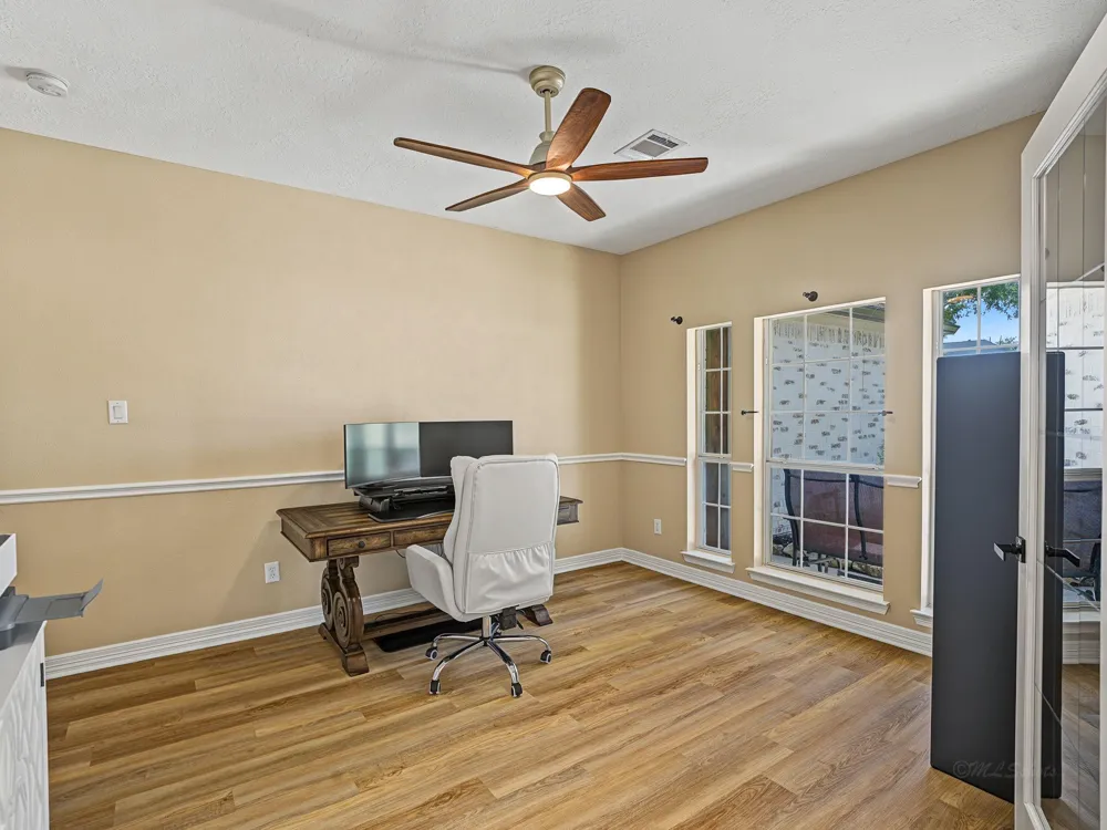 4002 Wentworth Drive Fulshear, TX 77441