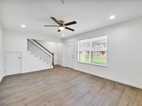 231 Fairfax Lane