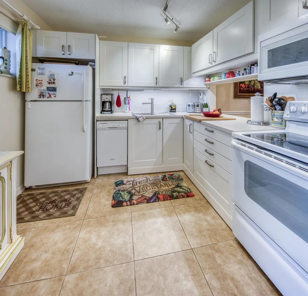 2728 GARDEN DRIVE #413 Lake Worth, FL 33461