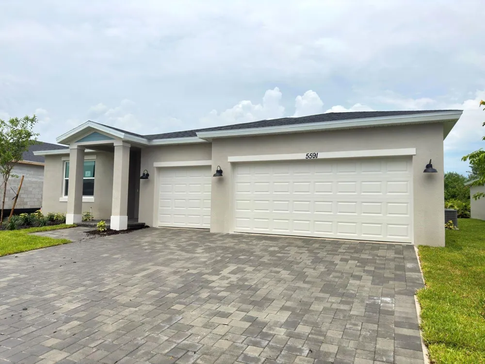 5591 Hampton Park Circle Vero Beach, FL 32966