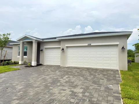 5591 Hampton Park Circle