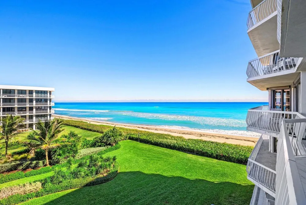 2100 S Ocean Boulevard #402 Palm Beach, FL 33480