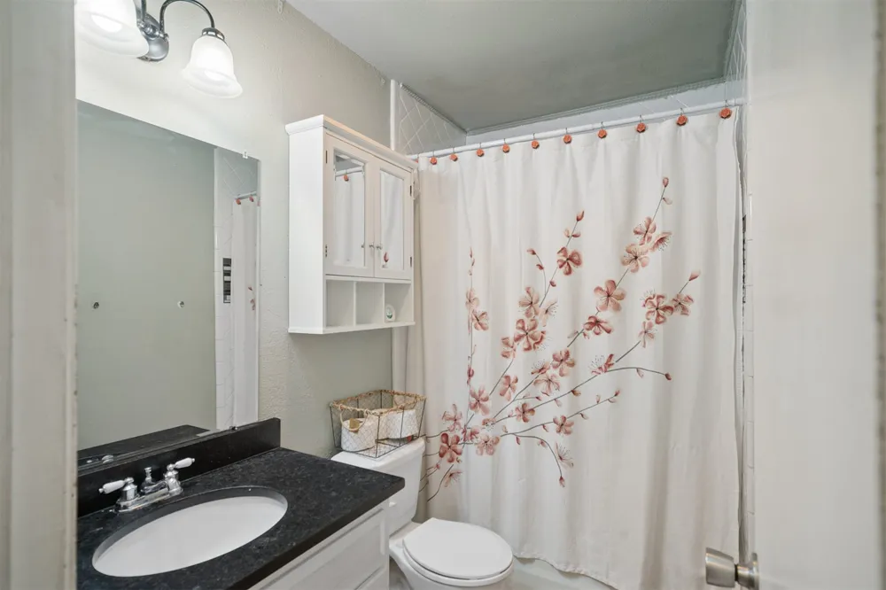 1917 Desert Palm Avenue Broken Arrow, OK 74012