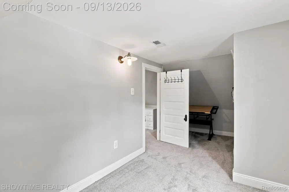 1513 Saint Clair Boulevard Algonac City, MI 48001