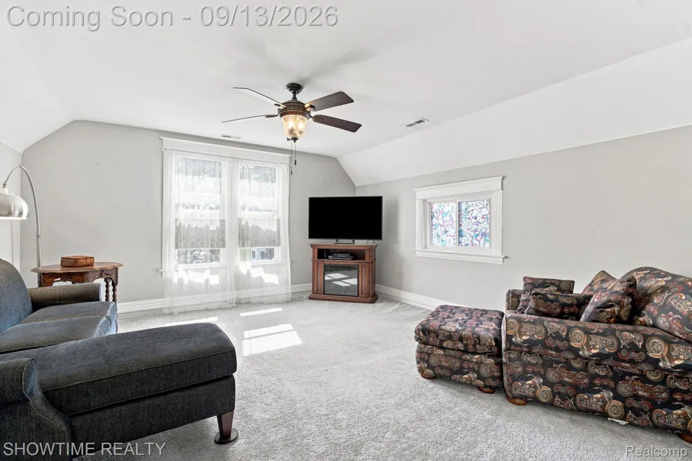 1513 Saint Clair Boulevard Algonac City, MI 48001