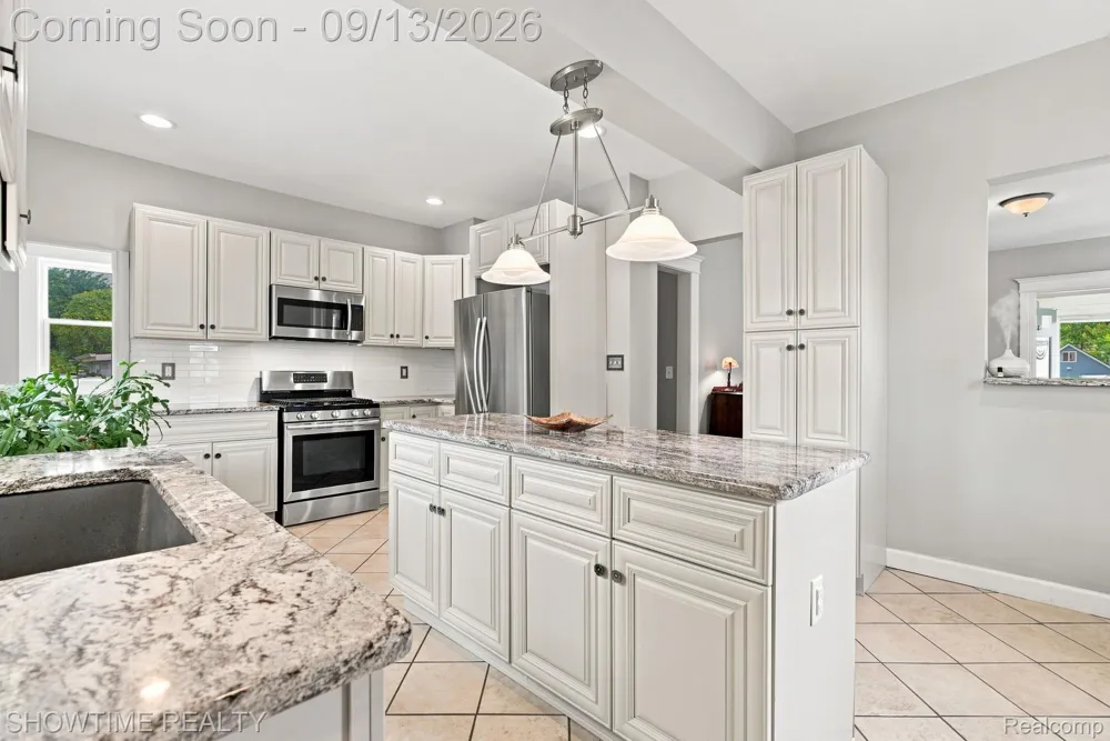 1513 Saint Clair Boulevard Algonac City, MI 48001