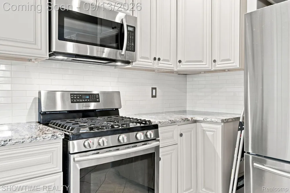 1513 Saint Clair Boulevard Algonac City, MI 48001