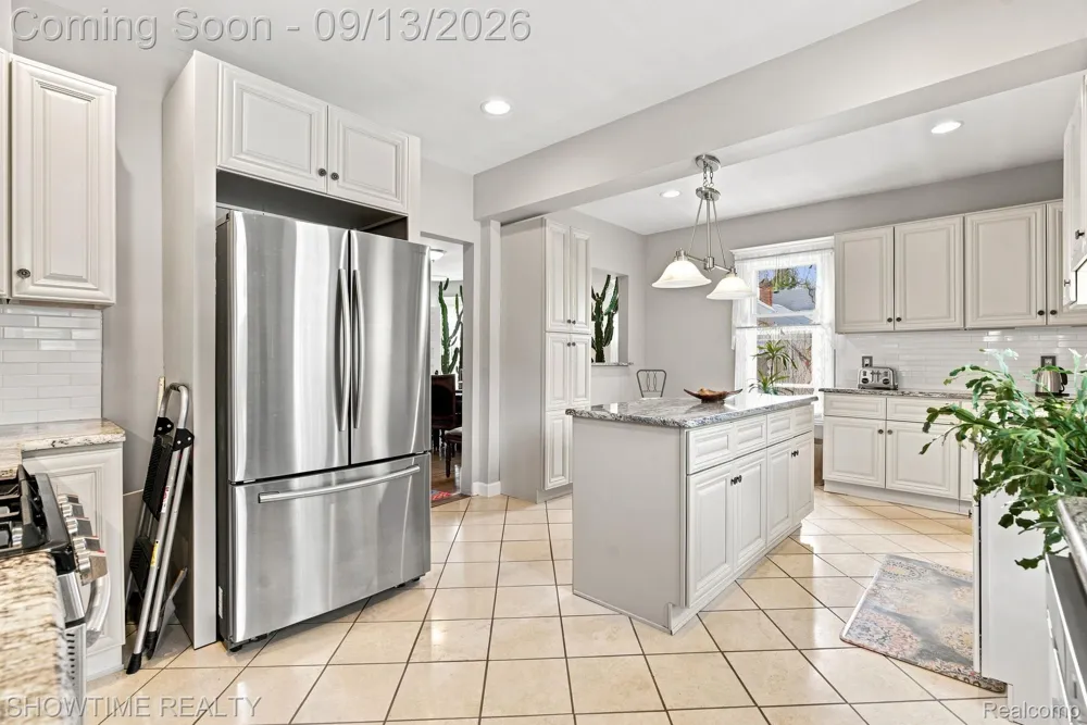 1513 Saint Clair Boulevard Algonac City, MI 48001